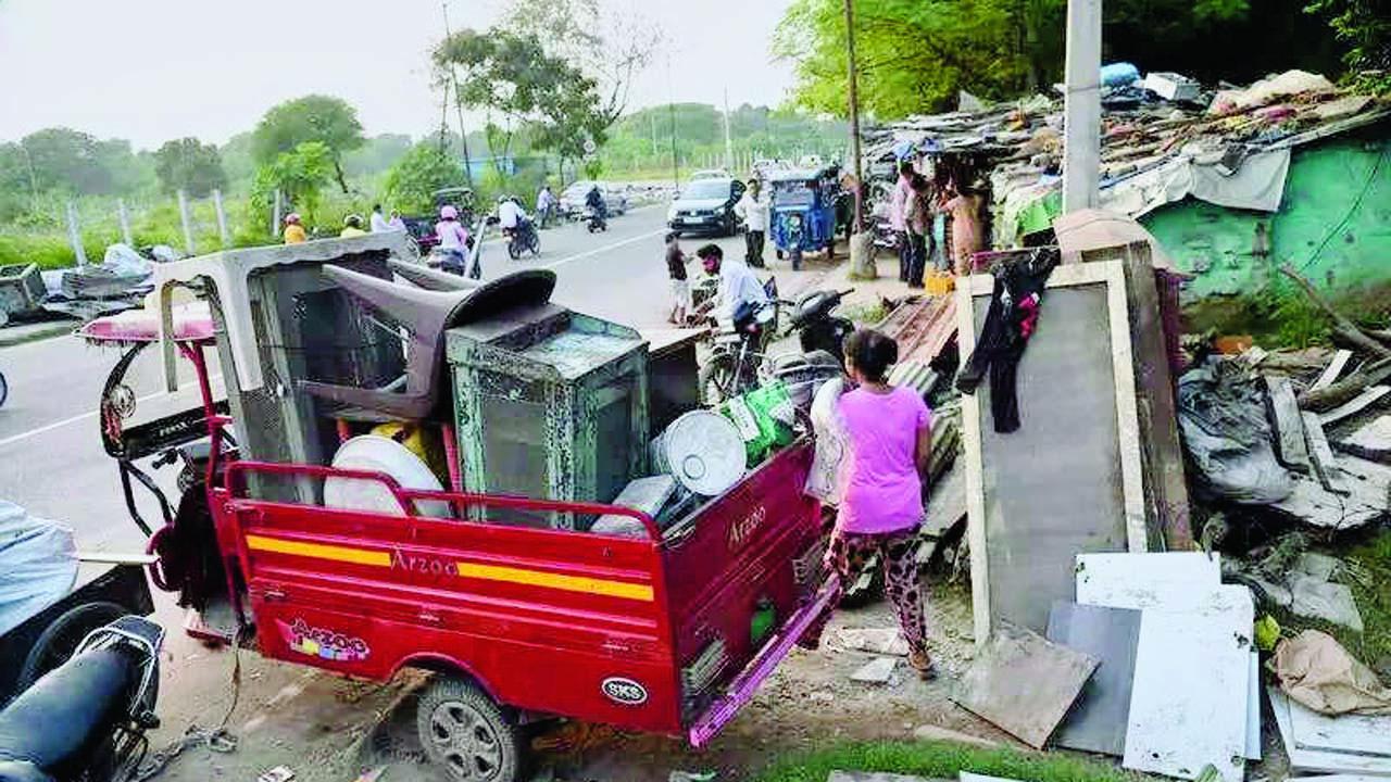 ગયા અઠવાડિયે ચંડીગઢની શાહપુર કૉલોનીમાં છેલ્લી ઝૂંપડપટ્ટીને ખાલી કરવામાં આવી હતી.